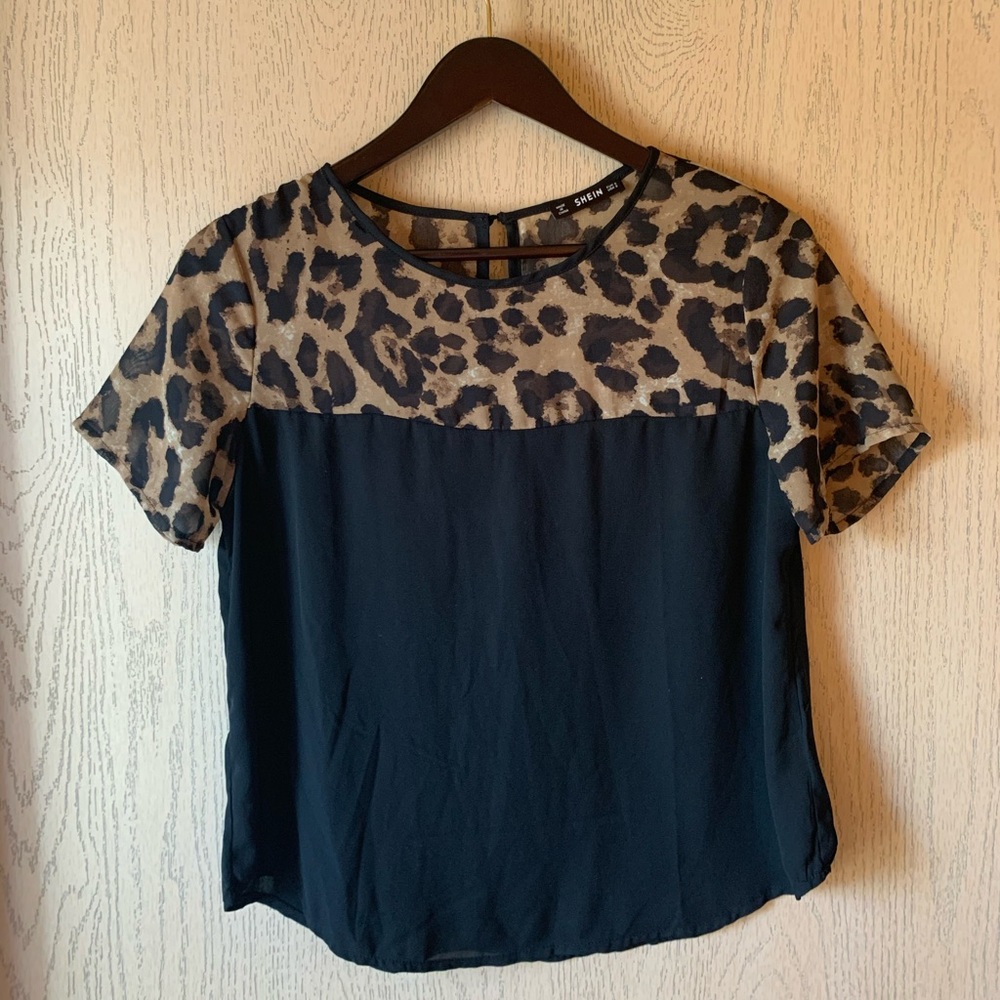 Black cheetah shear crop top